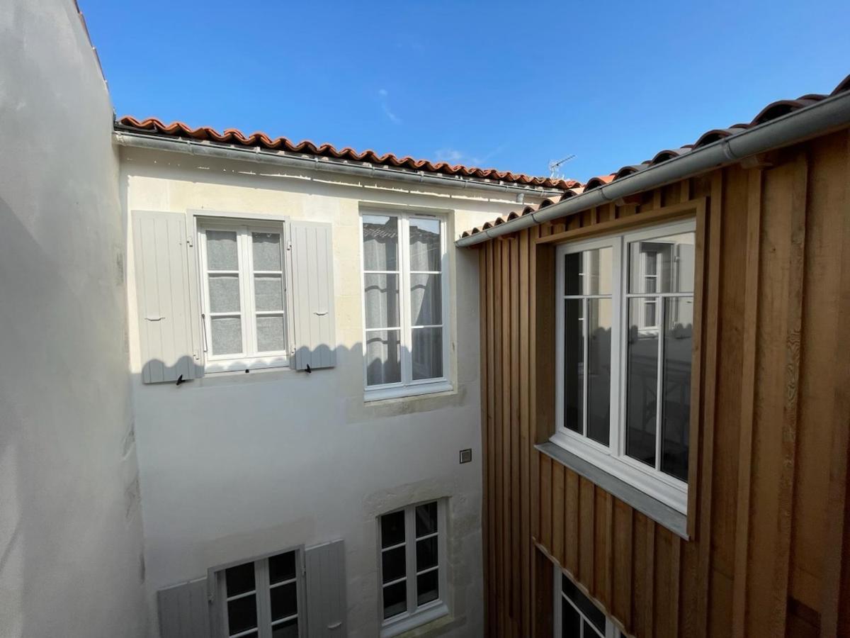 Grand Appartement Ancien En Centre Ville La Rochelle  Extérieur photo