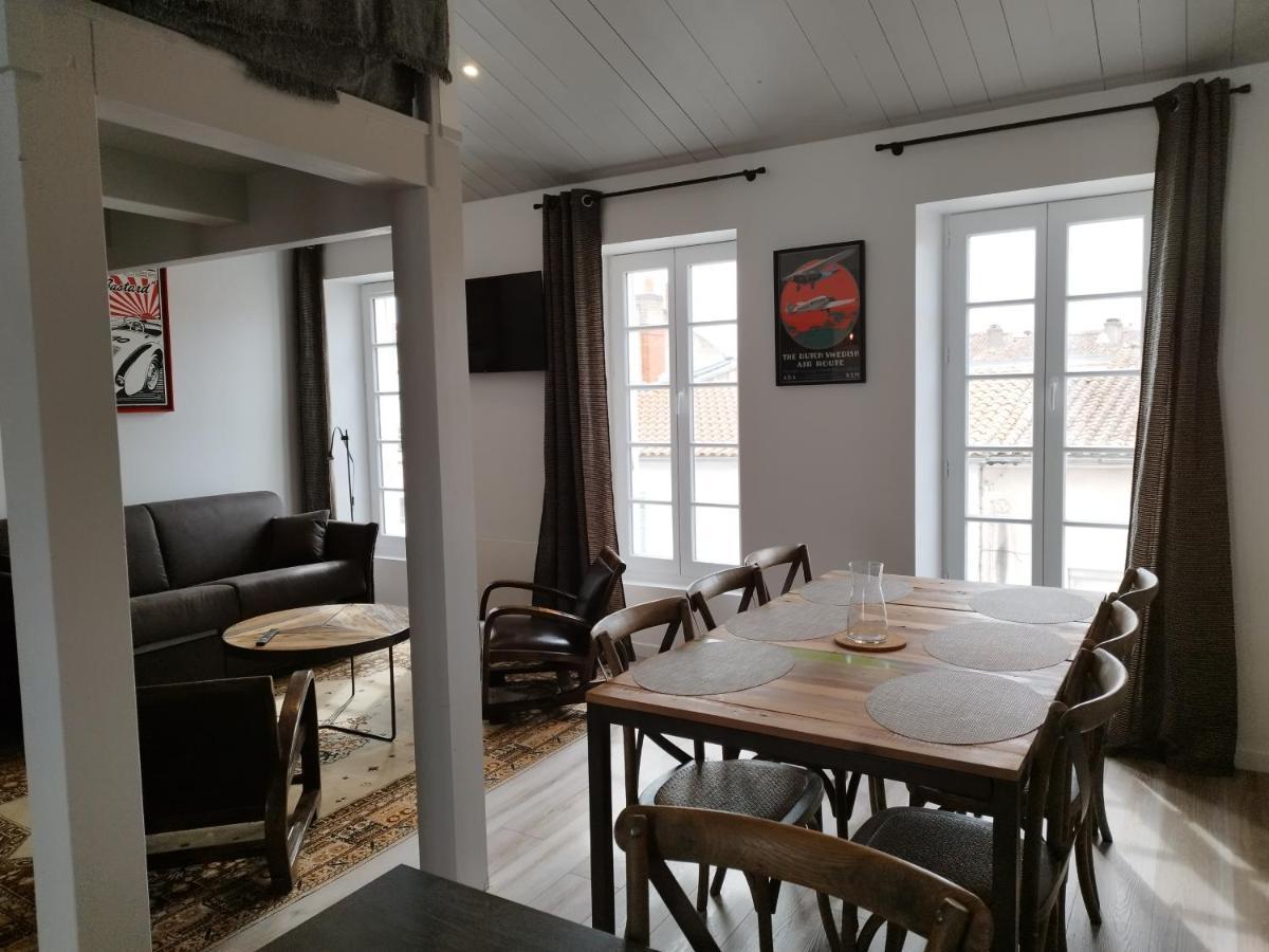 Grand Appartement Ancien En Centre Ville La Rochelle  Extérieur photo